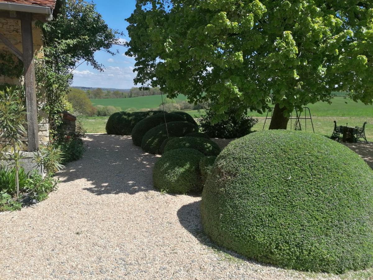 Gite De La Tuiliere Clermont le-Vialard Exterior foto